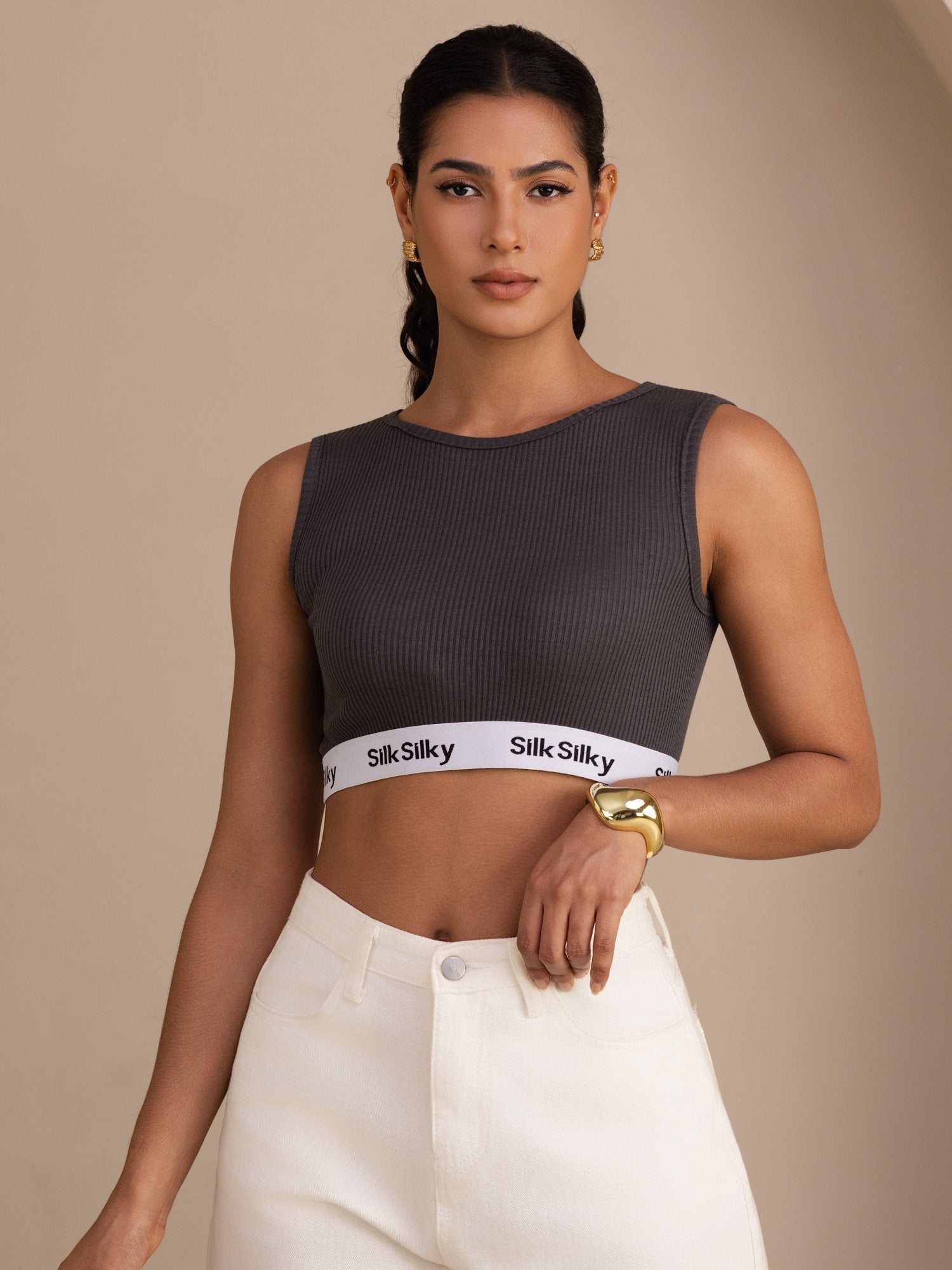 Seiden Baumwolle Sportliches Kurzes Tanktop Mit Breiten Trägern Und Logo Elastischem Band