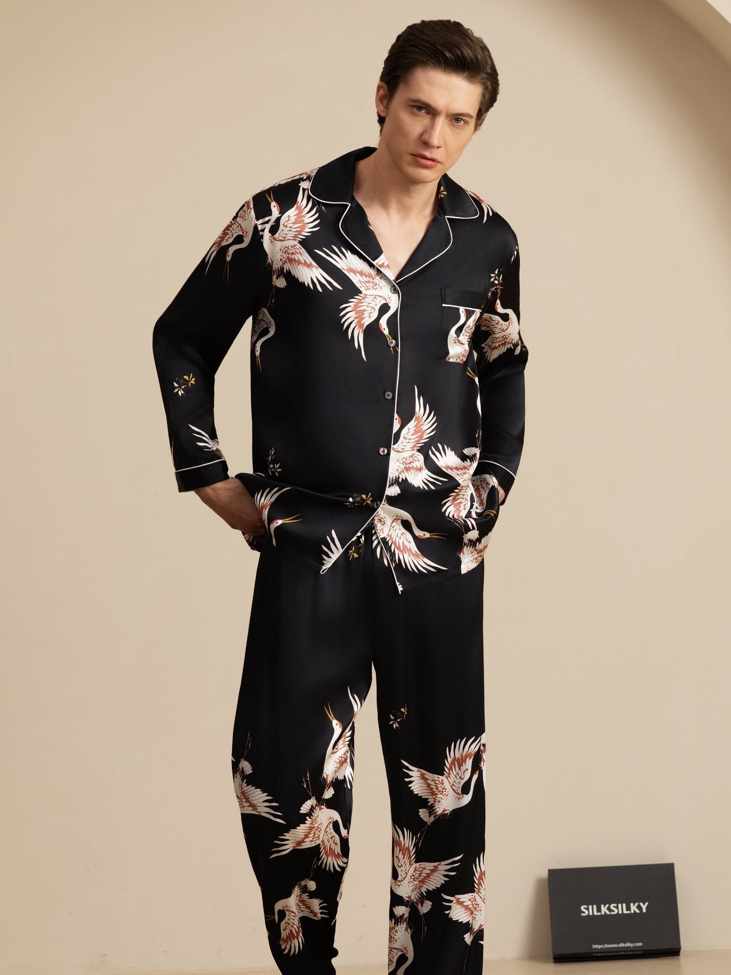 19Momme Reiner Seiden Herren Kranichdruck Langarm Notch Kragen Pyjama Set