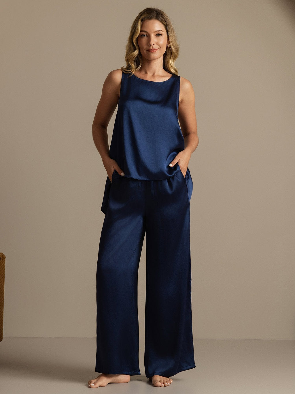 Reine Seide Ärmellos U-Ausschnitt Rückenlos High Low Tanktop Und Weite Bein Hose Set