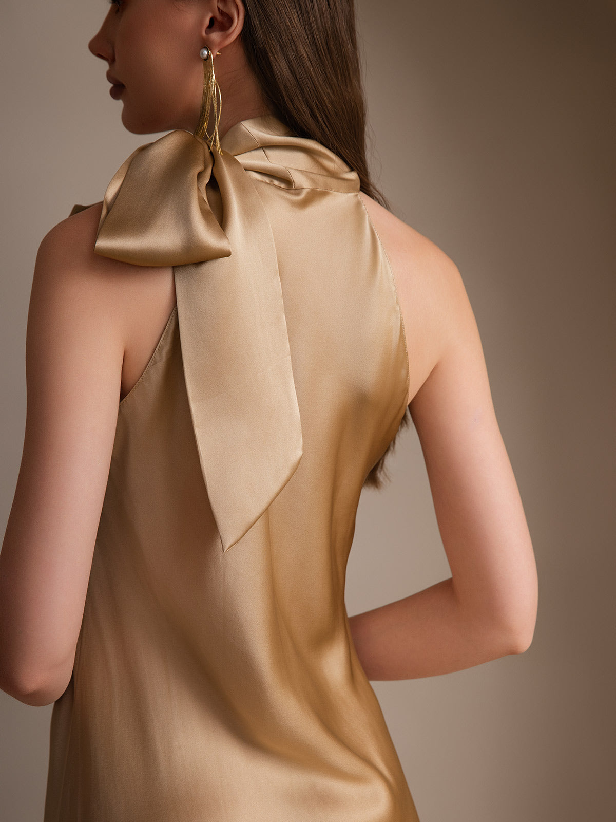 19Momme Seide Schleifenhals Kleid