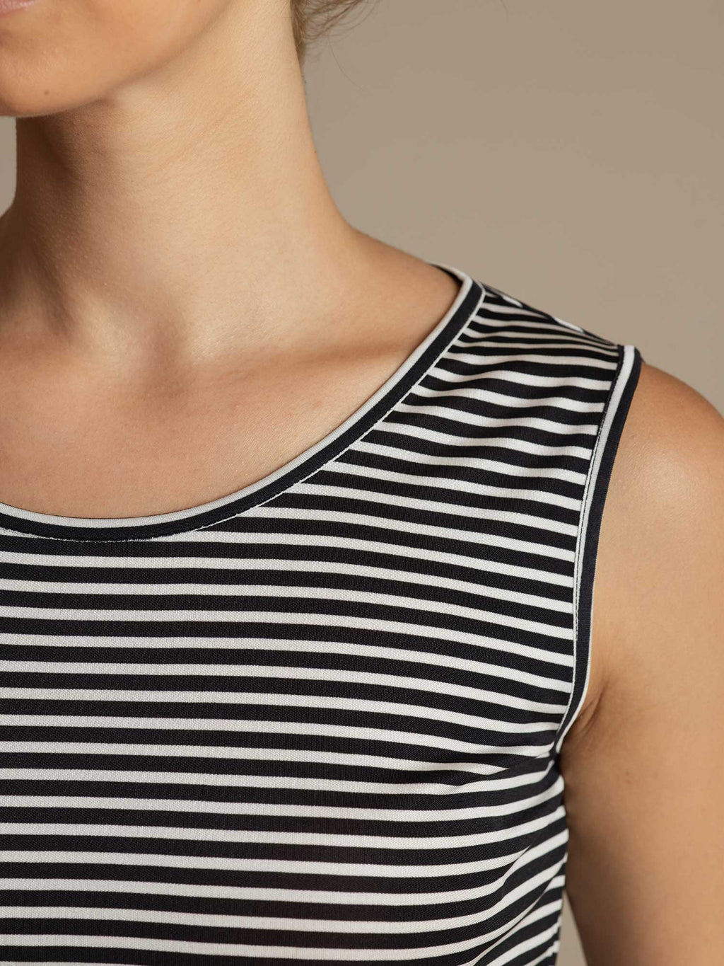 Clearance - Reine Seide Damen Freizeit Rundhalsausschnitt Streifen Sport Top