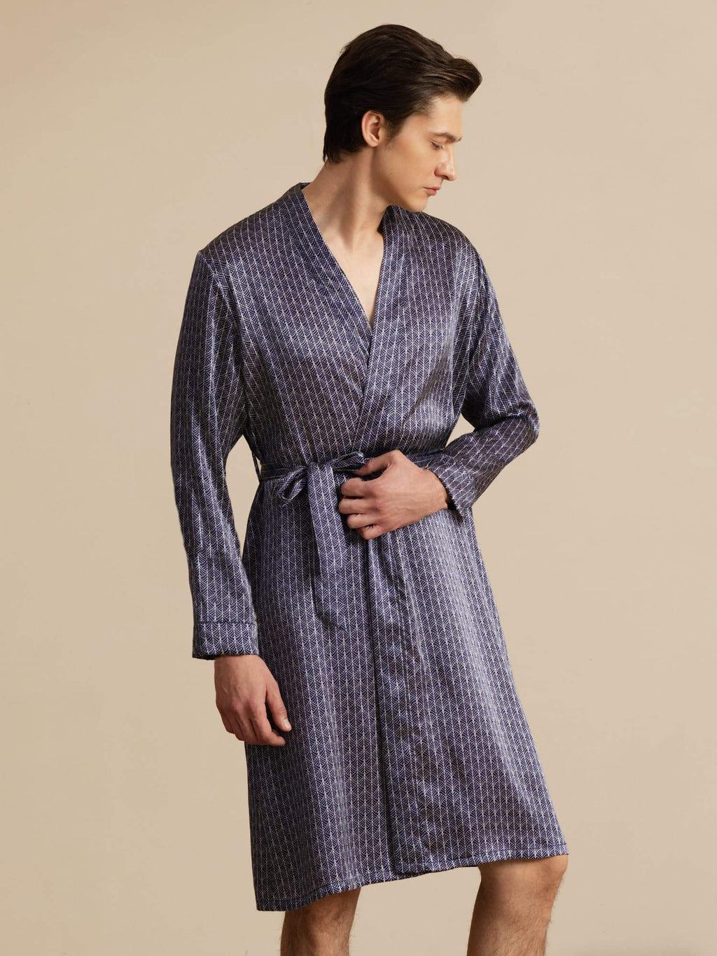 Reine Seide Herren Knielanger Ginkgo Bedruckter Bademantel Mit Gürtel Design