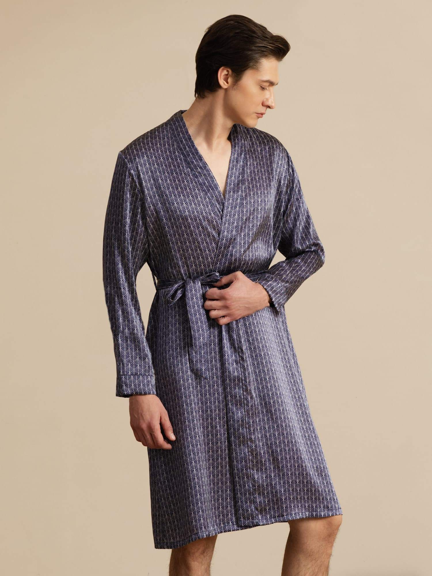 Reine Seide Herren Knielanger Ginkgo Bedruckter Bademantel Mit Gürtel Design