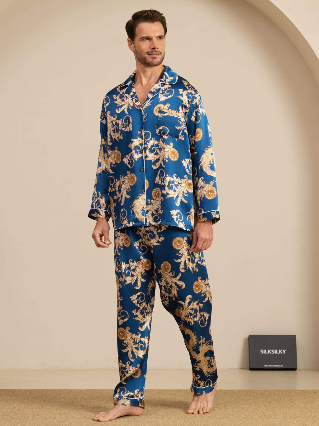Pure Seide Herren Drachen Print Langarm Notch Kragen Pyjama Set