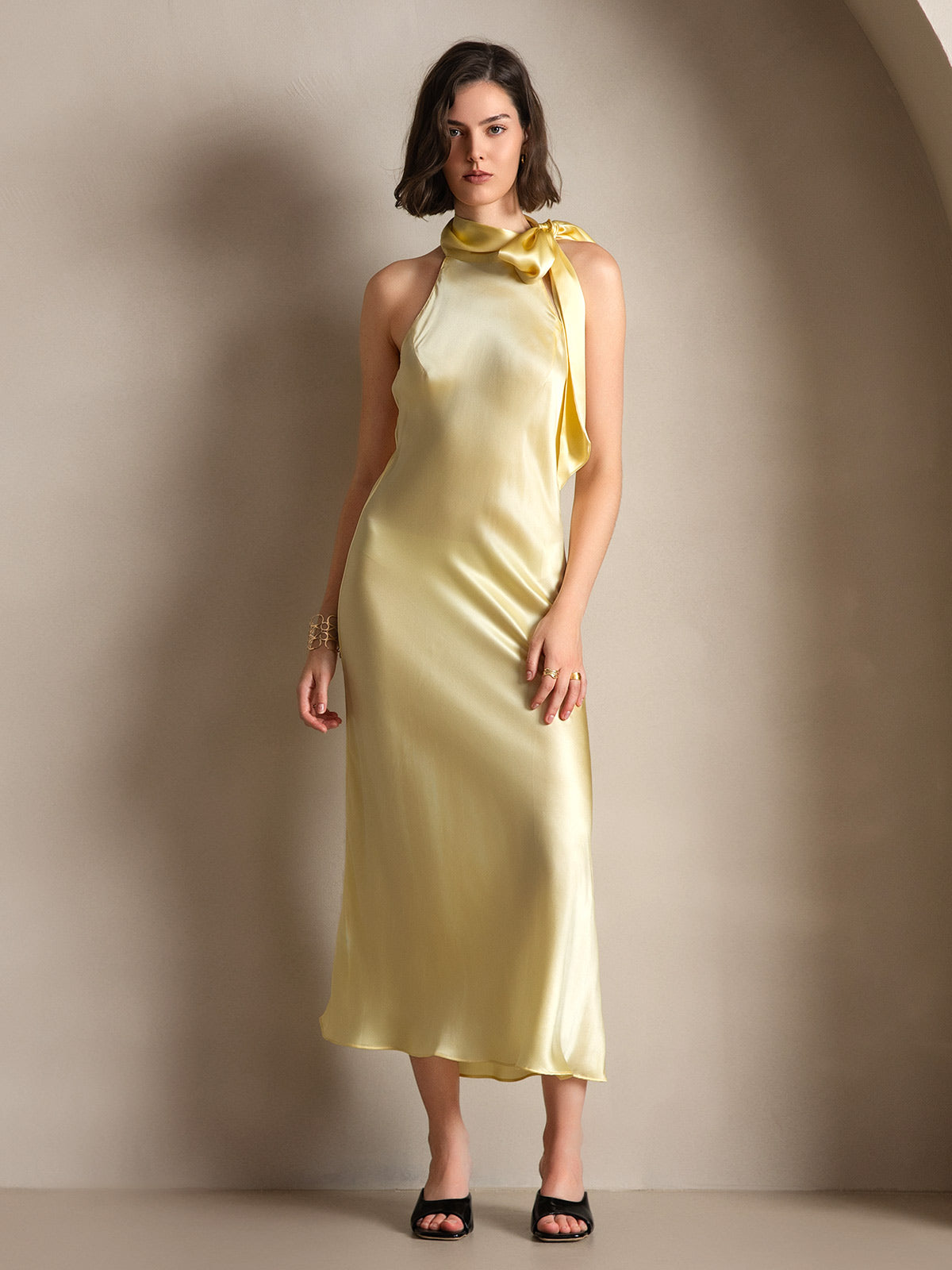 19Momme Seide Schleifenhals Kleid