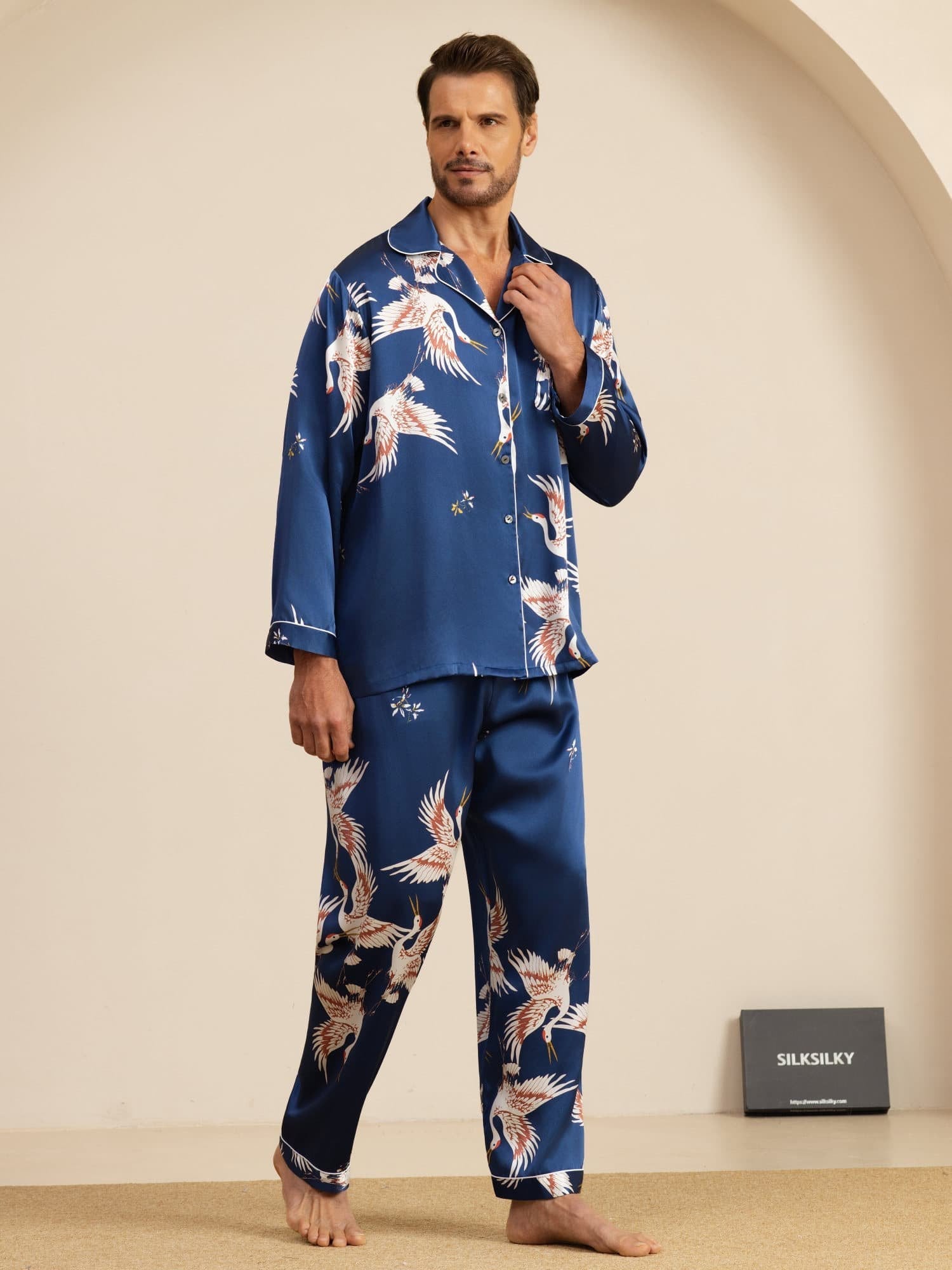 19Momme Reiner Seiden Herren Kranichdruck Langarm Notch Kragen Pyjama Set