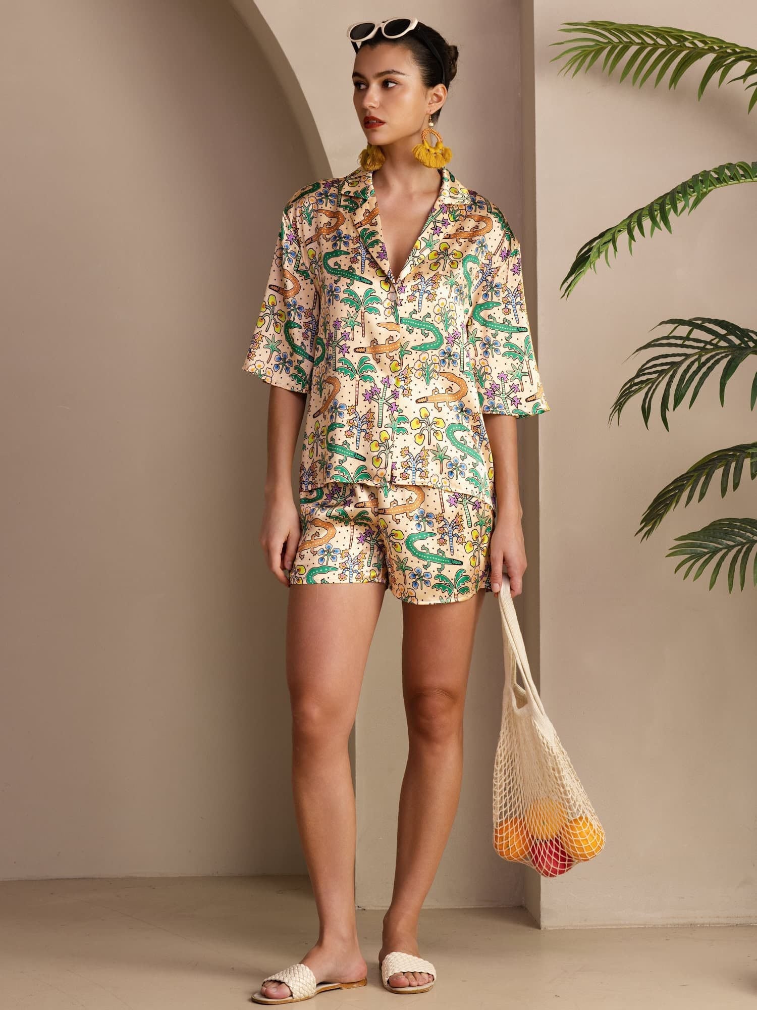 19Momme 100% Maulbeerseide Damen Pyjama Set Mit Krokodildruck Kurzarm Und Knopfleiste