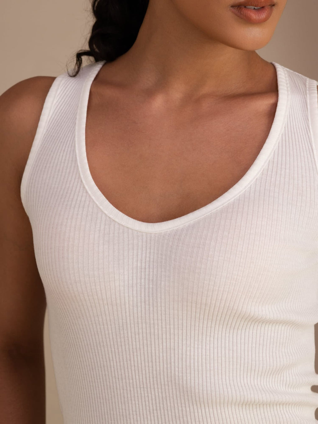Damen Tanktop Aus Seiden Baumwollmischung Mit Tiefem V Ausschnitt Und Ärmellosem Design