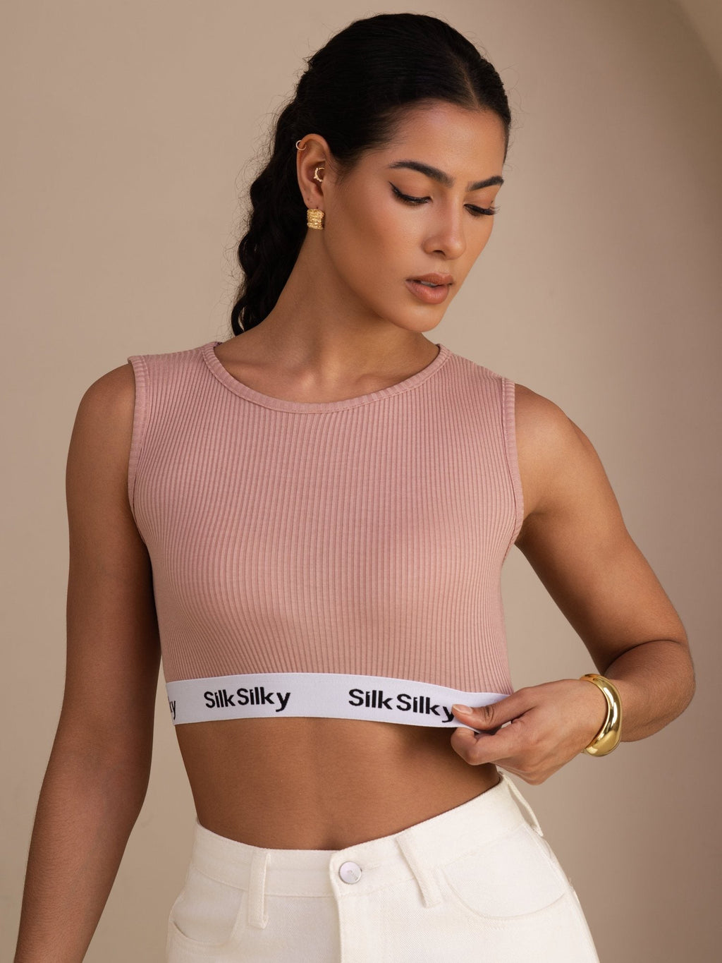 Seiden Baumwolle Sportliches Kurzes Tanktop Mit Breiten Trägern Und Logo Elastischem Band