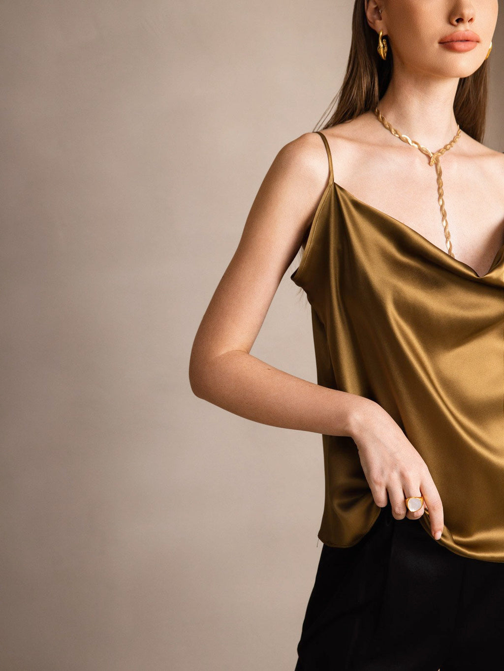Clearance - 19Momme Seide Wasserfallkragen Spaghettitr?ger Camisole Oberteil