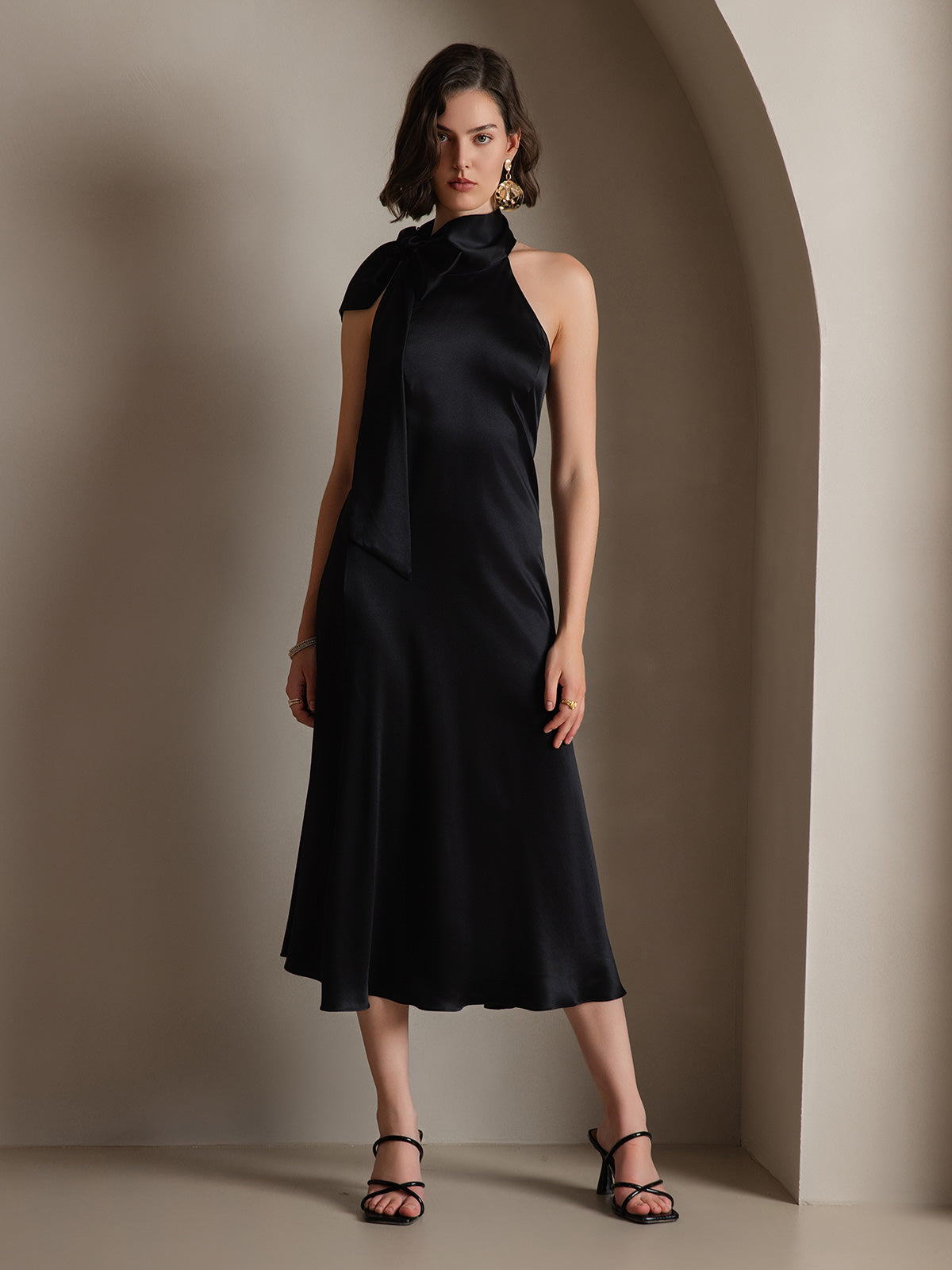 19Momme Seide Schleifenhals Kleid