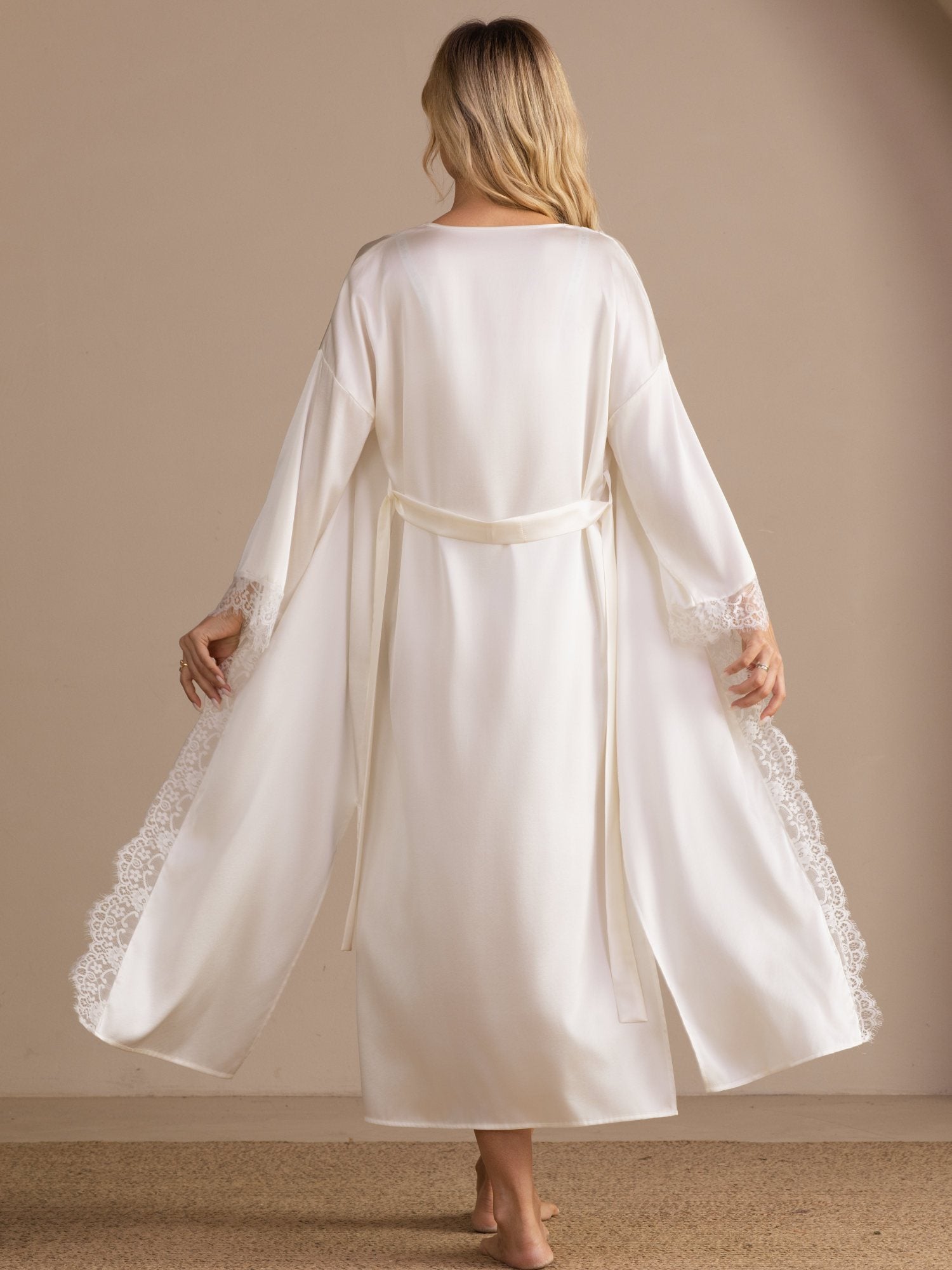 100 Percent Maulbeerseide Damen Kimono Ärmel Spitze Saum Midi Morgenmantel Für Braut