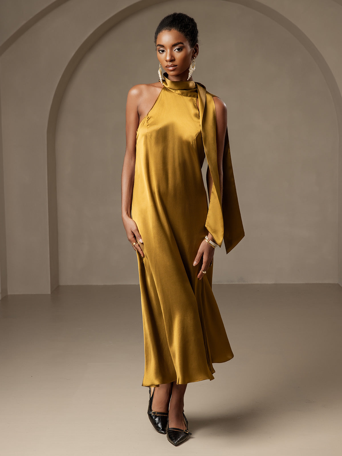 19Momme Seide Schleifenhals Kleid