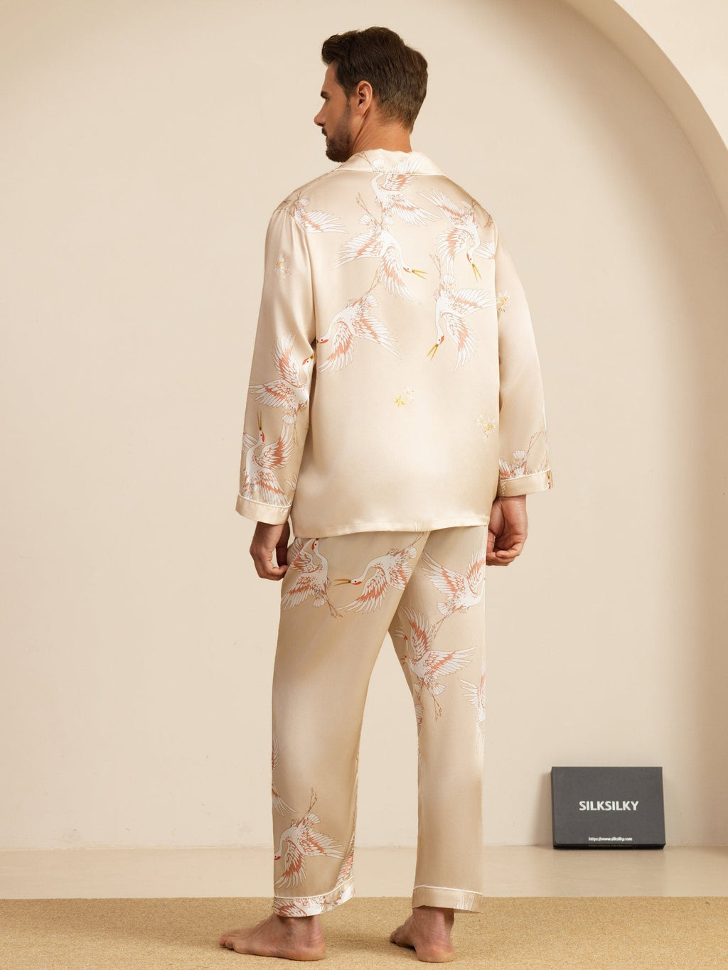 19Momme Reiner Seiden Herren Kranichdruck Langarm Notch Kragen Pyjama Set