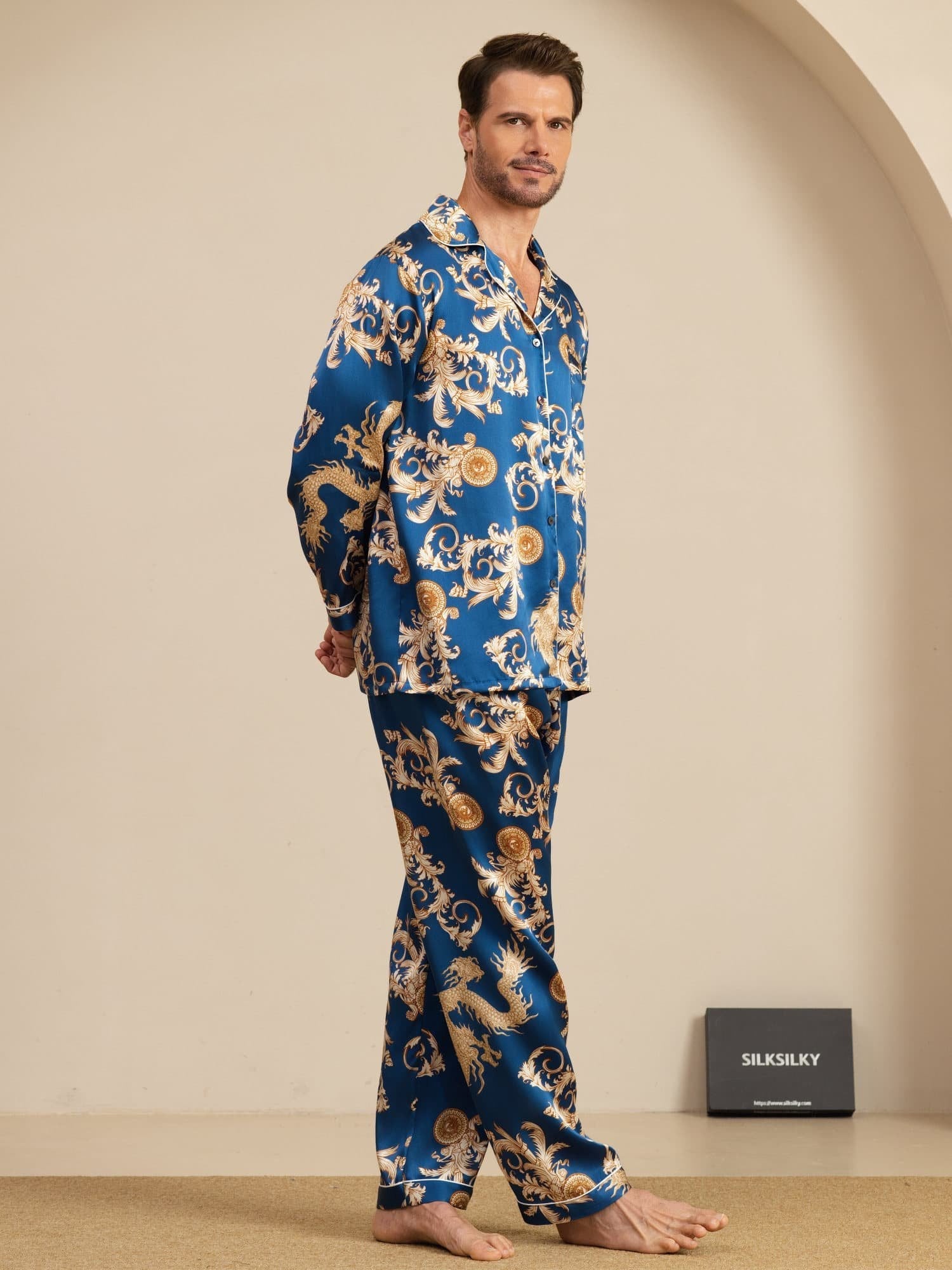 Pure Seide Herren Drachen Print Langarm Notch Kragen Pyjama Set