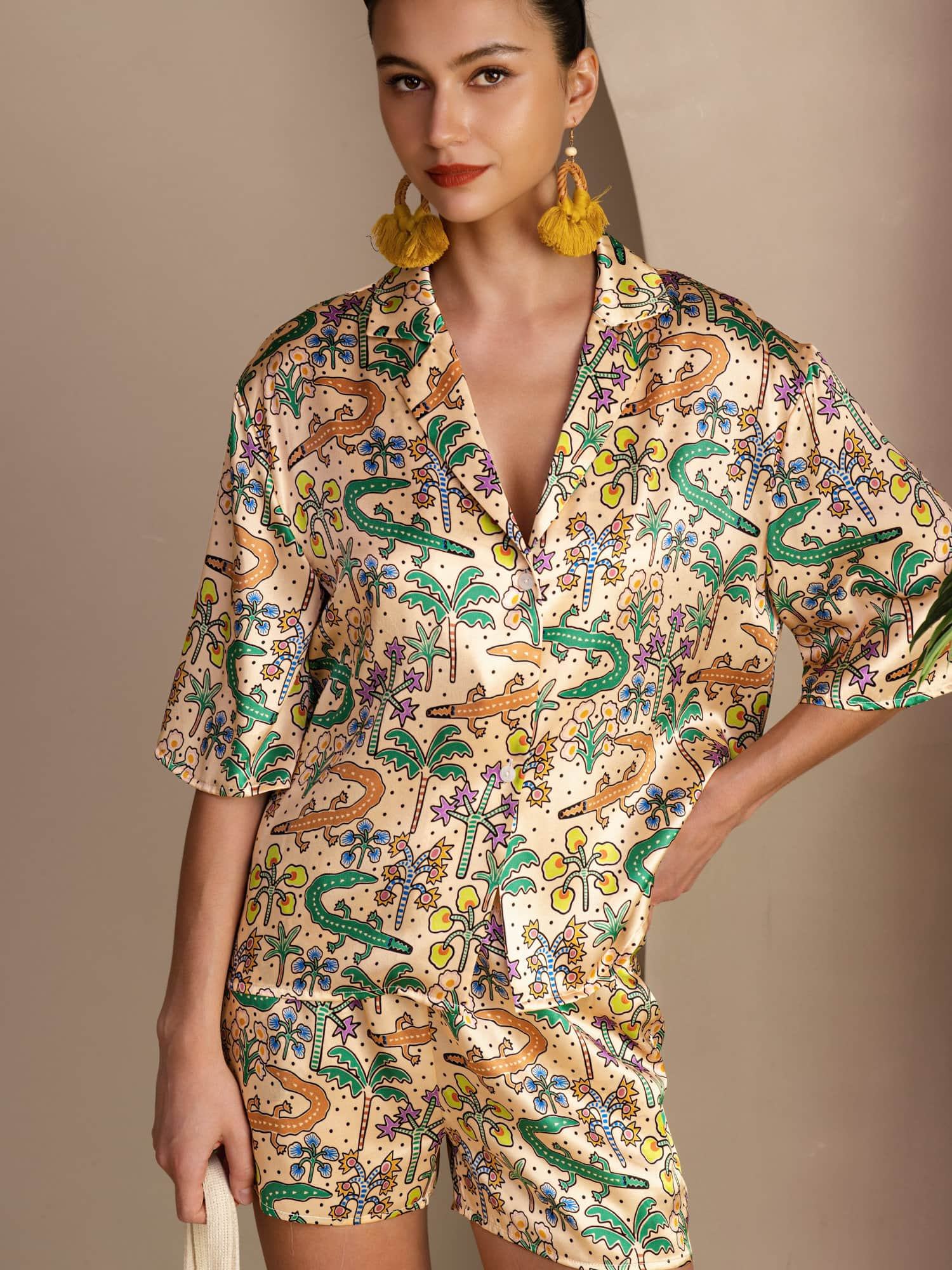19Momme 100% Maulbeerseide Damen Pyjama Set Mit Krokodildruck Kurzarm Und Knopfleiste